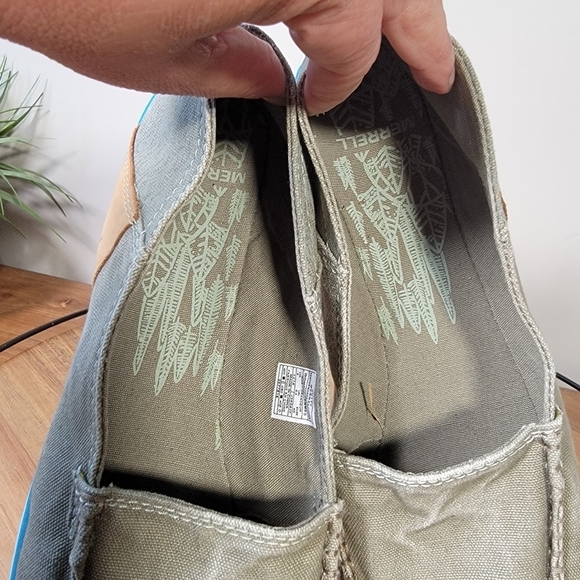 Merrell Tan and Blue Loafers - Picture 12 of 16